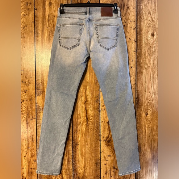 EUC Hollister denim jeans. Size 29. Women’s. - Picture 2 of 10